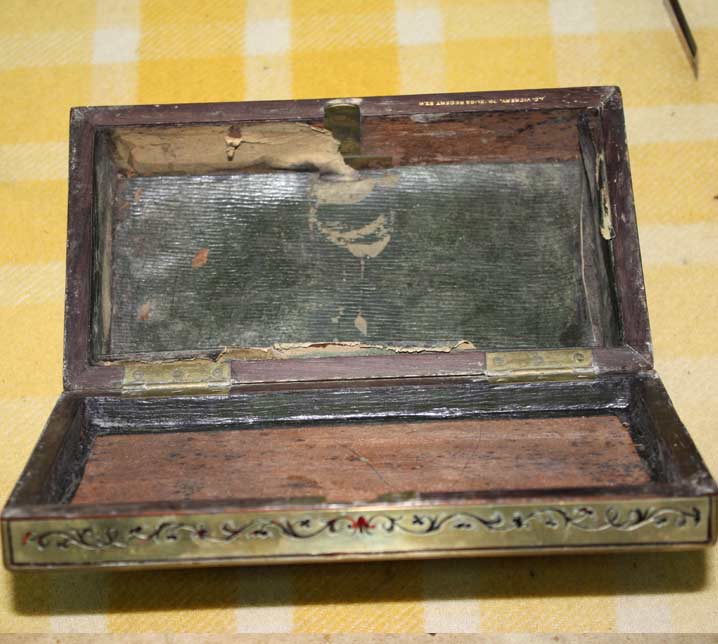 antique brass inlay