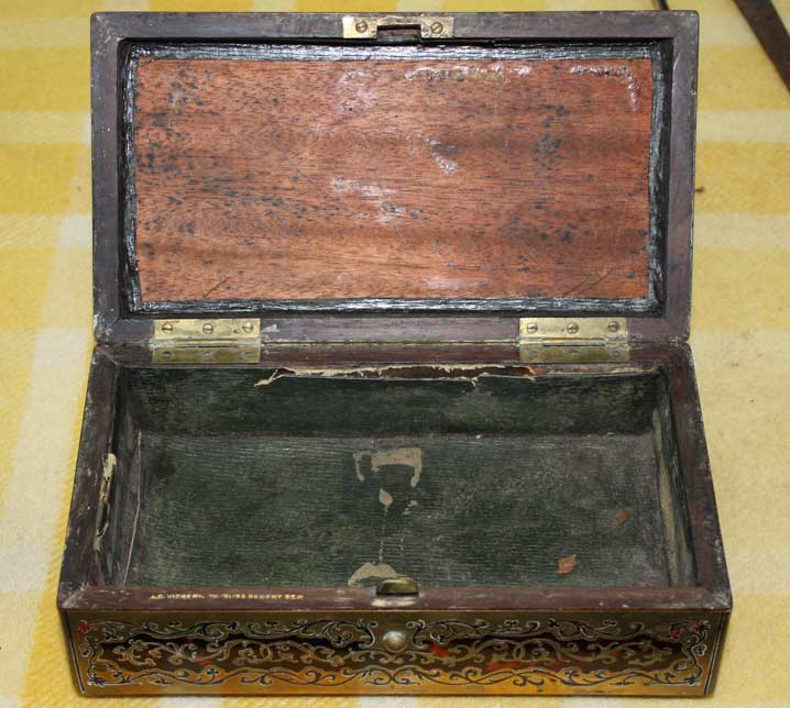antique brass inlay
