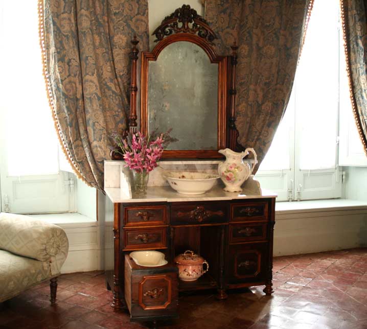 authentic antique furniture